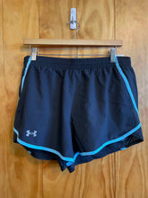 Load image into Gallery viewer, Size L Under Armour Black Women's Shorts
