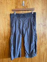Load image into Gallery viewer, Size 10 Lululemon Grey Women's Pants
