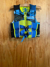 Load image into Gallery viewer, Hyperlite Lifejacket
