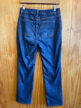 Load image into Gallery viewer, Size 6 L.L. Bean Blue Women's Jeans

