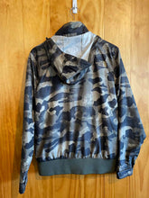 Load image into Gallery viewer, Size Small The North Face Men's Light Jacket
