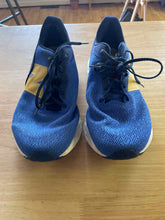 Load image into Gallery viewer, 10.5 New Balance Men's Shoes
