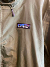 Load image into Gallery viewer, Size S Patagonia Men's Rain Jacket
