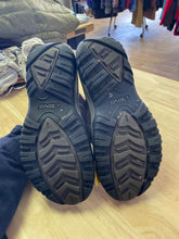 Load image into Gallery viewer, Teva Flip Flops
