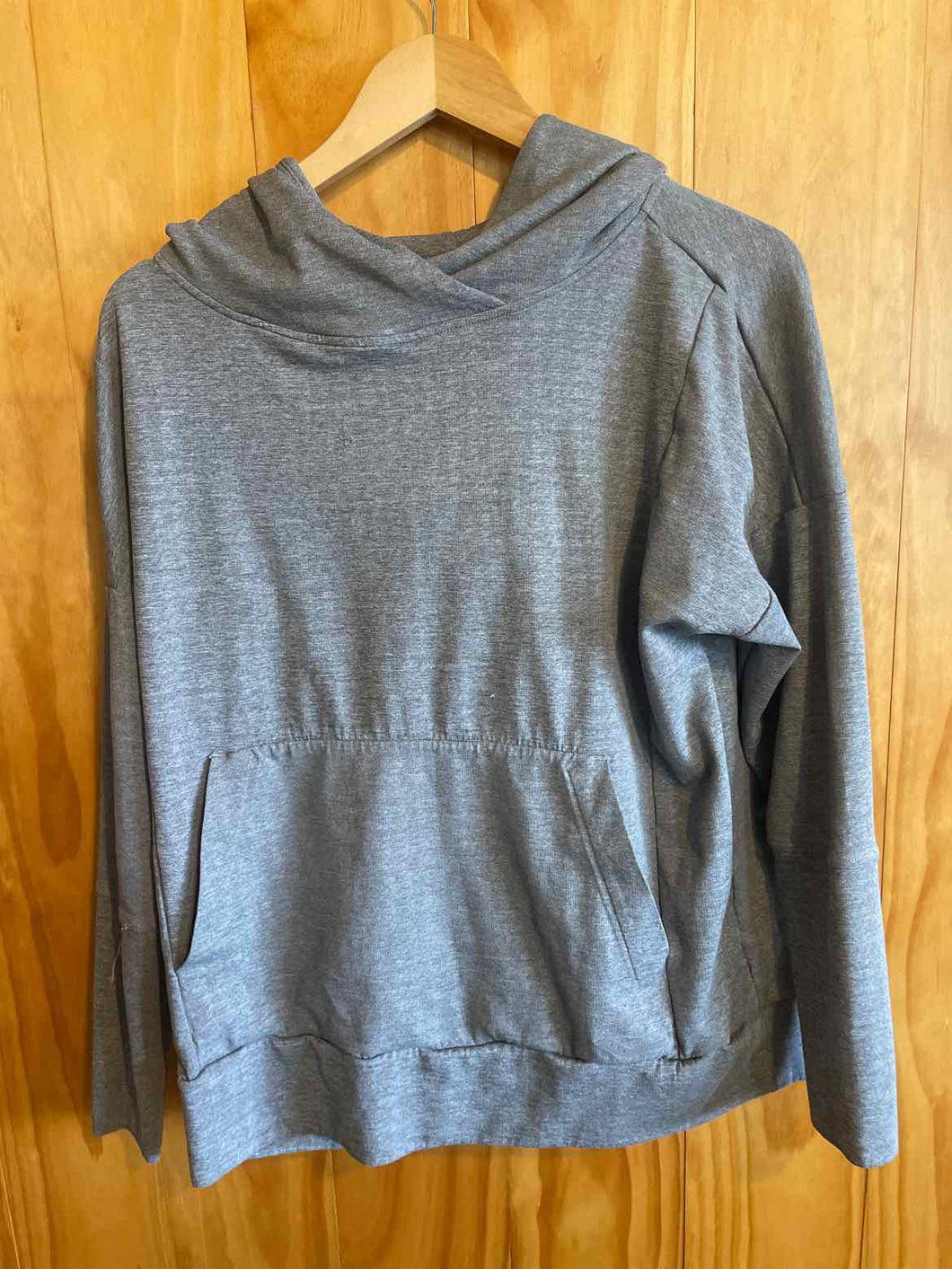 Size M Saucony Gray Women's Sweater & Sweatshirt