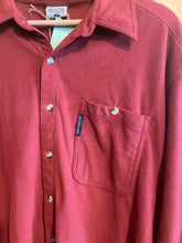 Load image into Gallery viewer, Size Medium Columbia Men's Long Sleeve Shirt
