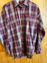 Load image into Gallery viewer, Size Large Patagonia Men's Flannel
