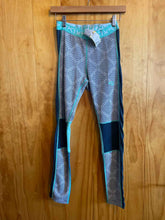 Load image into Gallery viewer, Size Small Kari Traa Blue Women&#39;s Leggings
