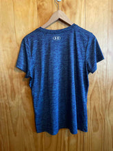 Load image into Gallery viewer, Size L Under Armour Purple Women's Short Sleeve Shirt
