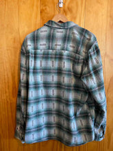 Load image into Gallery viewer, Size Large Standard/Cloth Men's Flannel
