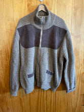 Load image into Gallery viewer, Size Unknown Lochaven of Scotland Tan Women's Sweater &amp; Sweatshirt
