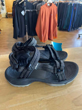 Load image into Gallery viewer, Shoe Size 7.5 Teva Black Sandals
