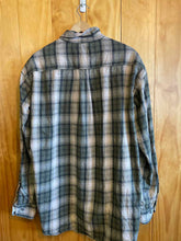 Load image into Gallery viewer, Size L Cabela's Men's Flannel
