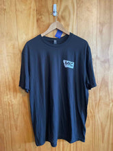Load image into Gallery viewer, Size XL DistRict Men&#39;s Short Sleeve Shirt
