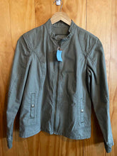 Load image into Gallery viewer, Women Size M Eddie Bauer Green Misc Jacket
