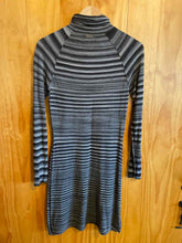 Load image into Gallery viewer, Size L Prana Grey Women&#39;s Sweater &amp; Sweatshirt
