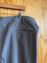 Load image into Gallery viewer, Size 42 Eddie Bauer Men&#39;s Shorts
