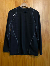 Load image into Gallery viewer, Size Large Nike Men's Long Sleeve Shirt
