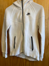 Load image into Gallery viewer, Size XSmall Nike White Women's Sweater &amp; Sweatshirt
