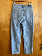 Load image into Gallery viewer, Size 6 Abercrombie &amp; Fitch Light Blue Women&#39;s Jeans
