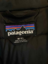 Load image into Gallery viewer, Women Size Medium Patagonia Black Women's Jacket
