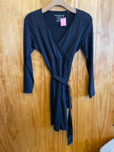 Load image into Gallery viewer, Size Medium Toad &amp; Co Black Dress
