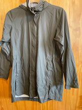 Load image into Gallery viewer, Women Size XL REI Olive Women's Rain Jacket
