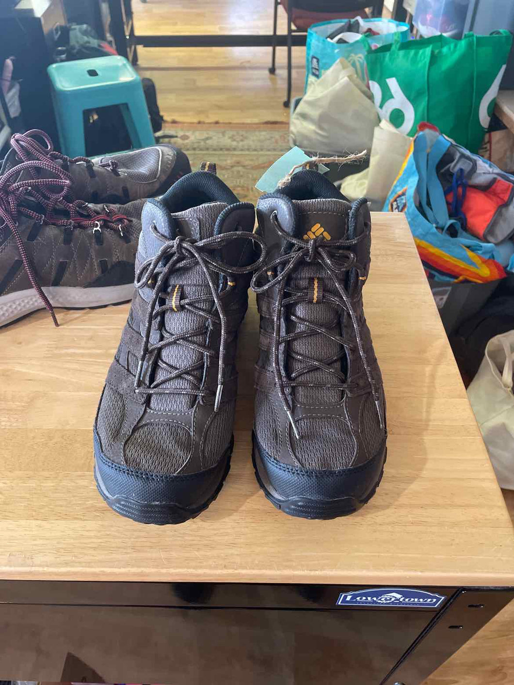 8.5 Columbia Men's Boots
