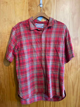 Load image into Gallery viewer, Abercrombie &amp; Fitch Men&#39;s Short Sleeve Shirt
