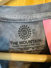 Load image into Gallery viewer, Size L The Mountain Men's Short Sleeve Shirt

