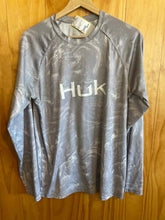 Load image into Gallery viewer, Size S Huk Men&#39;s Long Sleeve Shirt
