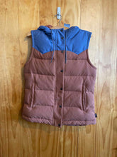 Load image into Gallery viewer, Size Medium Patagonia Brown Women&#39;s Vest
