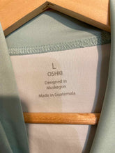 Load image into Gallery viewer, Size Large oshki Men&#39;s Long Sleeve Shirt
