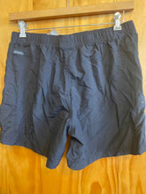 Load image into Gallery viewer, Size Large Columbia Black Women's Shorts
