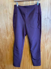 Load image into Gallery viewer, Size M Avalanche Wine Women's Pants
