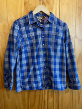 Load image into Gallery viewer, Size Small Duluth Trading Blue Women's Flannel
