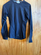 Load image into Gallery viewer, Size Medium Patagonia Black Women's Base Layer Top
