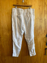 Load image into Gallery viewer, Size 16 Athleta White Women&#39;s Pants
