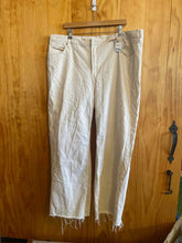 Load image into Gallery viewer, Size 22 Old Navy Cream Women&#39;s Pants
