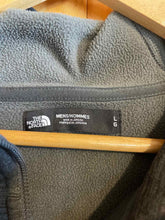 Load image into Gallery viewer, Size Large The North Face Men&#39;s Sweater &amp; Sweatshirt
