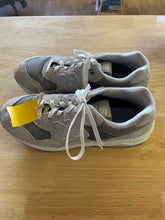 Load image into Gallery viewer, 11.5 New Balance Men's Running Shoes
