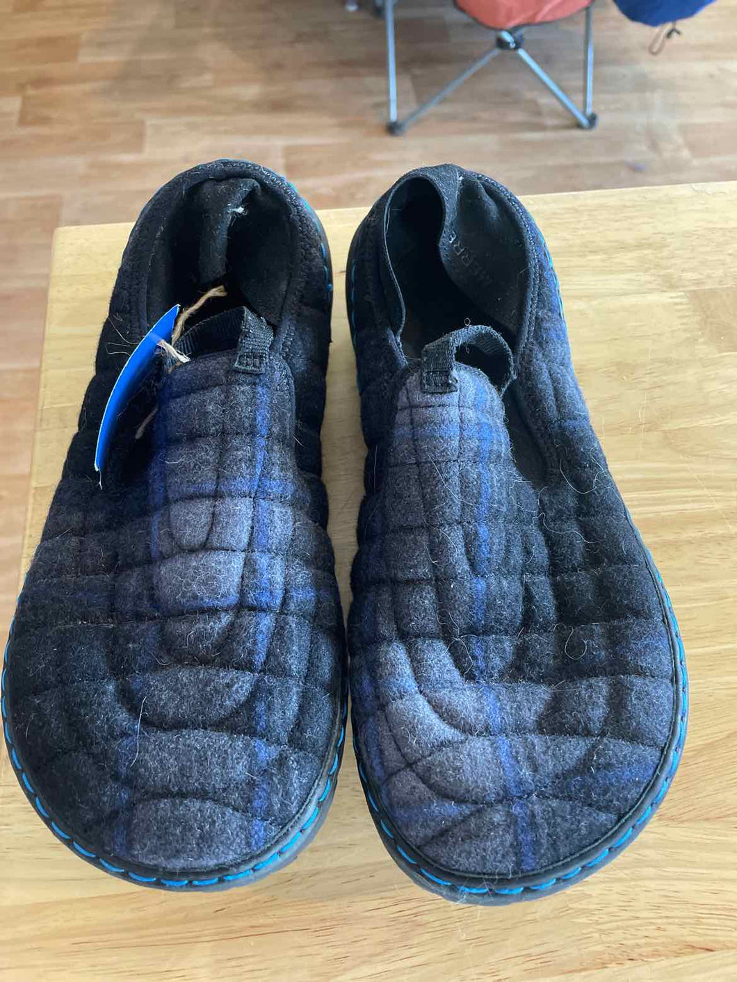 8 Merrell Men's Slippers