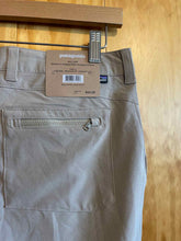 Load image into Gallery viewer, Size 2 Patagonia Tan Women's Capris
