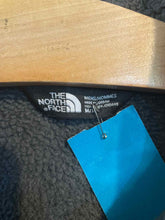 Load image into Gallery viewer, Size M The North Face Men&#39;s Fleece
