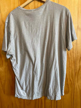 Load image into Gallery viewer, Size Large Fjall Raven Men's Short Sleeve Shirt
