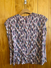 Load image into Gallery viewer, Size L LL Bean Pink Sleeveless Shirt
