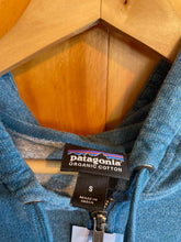 Load image into Gallery viewer, Size S Patagonia Men's Sweater &amp; Sweatshirt
