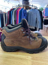 Load image into Gallery viewer, 9.5 Timberland Men's Hiking Boots
