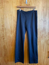 Load image into Gallery viewer, Size M Eddie Bauer Black Women's Pants
