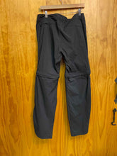 Load image into Gallery viewer, Size Medium Gander Mountain Black Women&#39;s Hiking Pants
